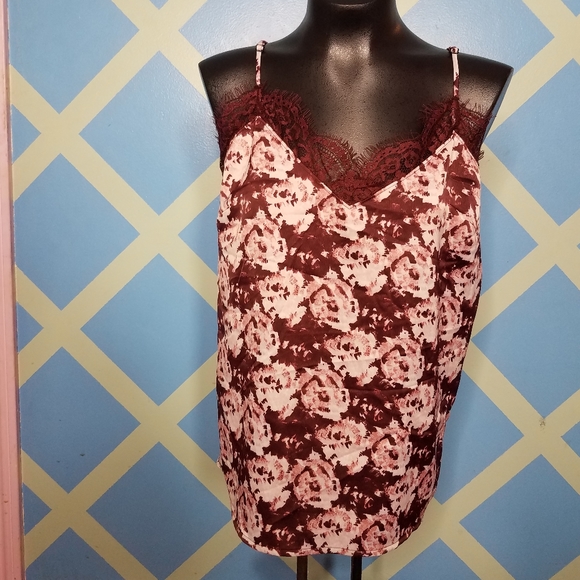 Halogen Lace Detail Camisole - Picture 4 of 4